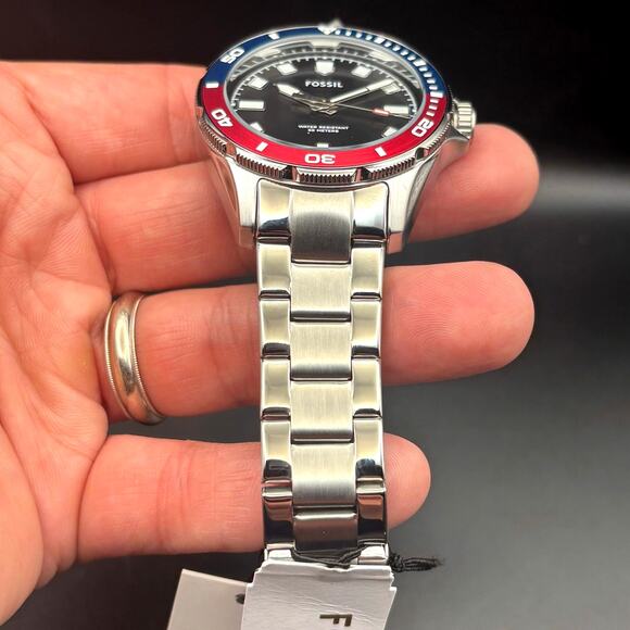 Fossil BQM2883 Mens Black Dial Pepsi Bezel Stainless Steel Diver Style Watch NIB - Picture 6 of 17